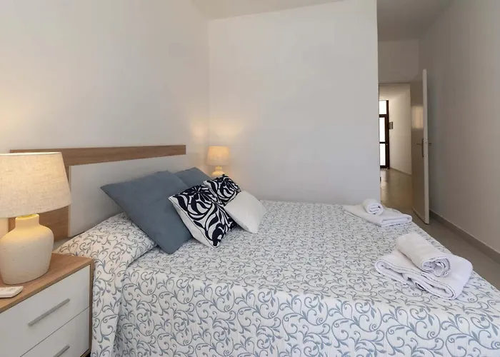 Sea Breeze Frontline Apartamento